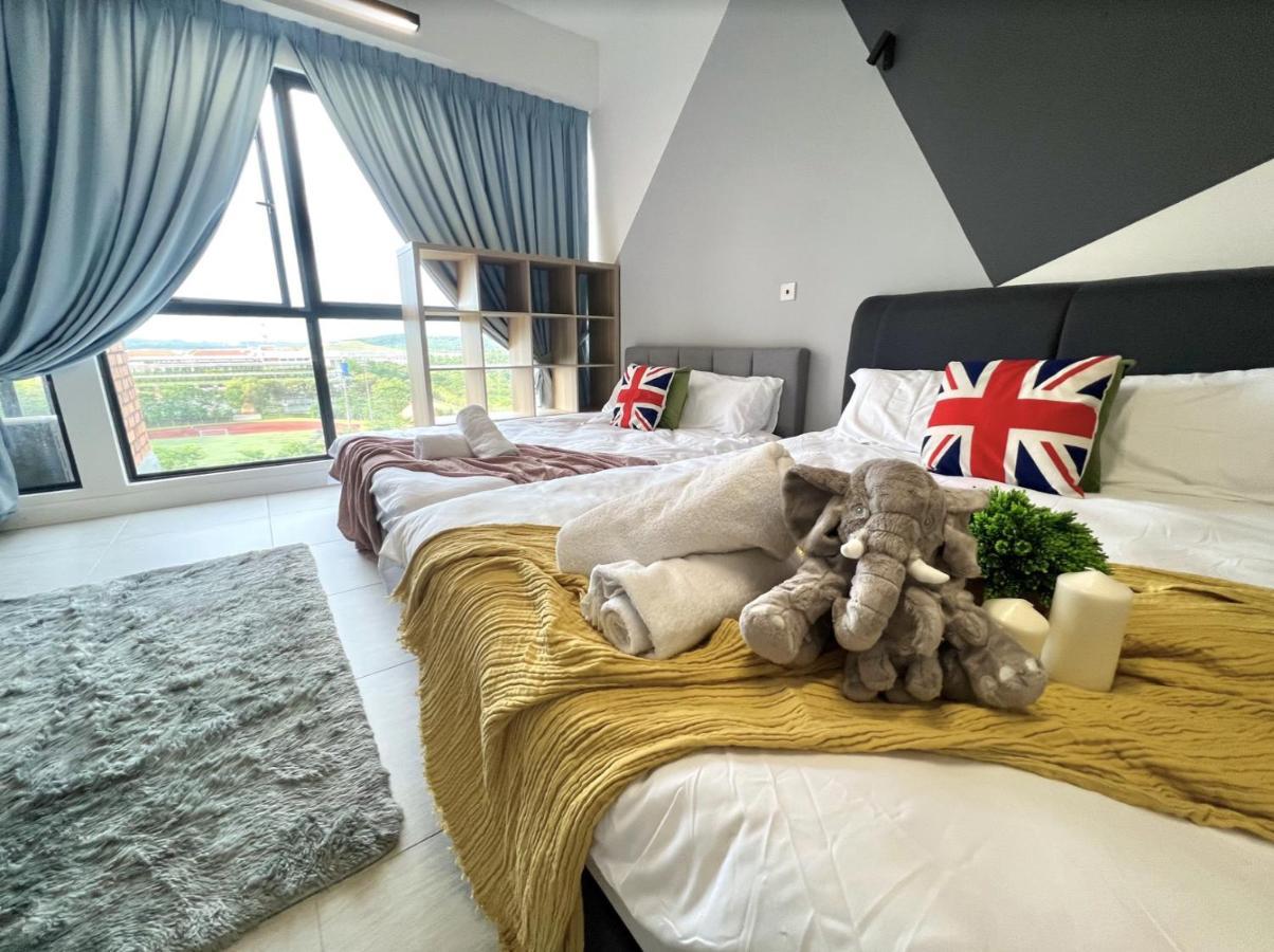 Free Parking # 2 Bed Family Bellsuite - Sepang Klia Kota Warisan Dış mekan fotoğraf