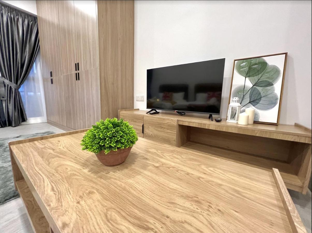 Free Parking # 2 Bed Family Bellsuite - Sepang Klia Kota Warisan Dış mekan fotoğraf