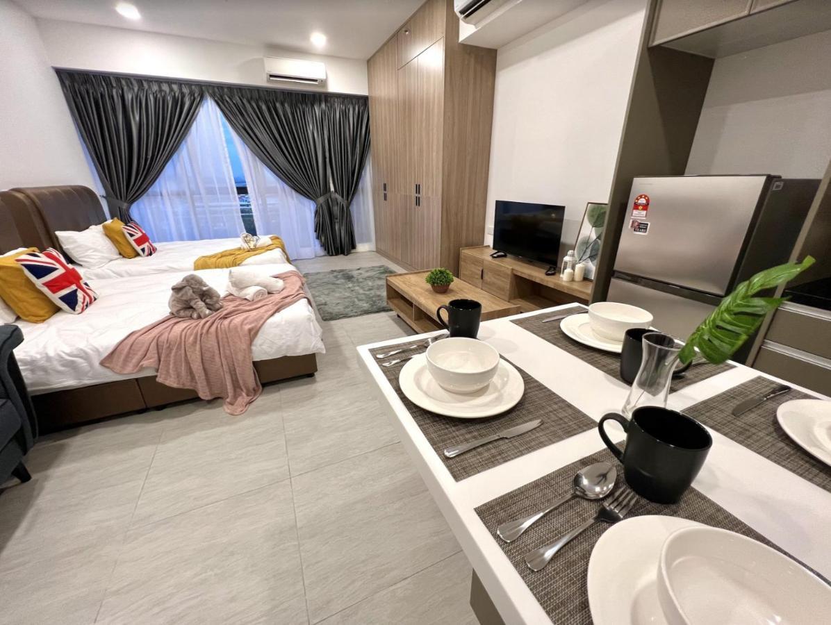 Free Parking # 2 Bed Family Bellsuite - Sepang Klia Kota Warisan Dış mekan fotoğraf