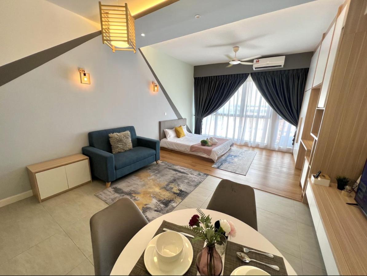 Free Parking # 2 Bed Family Bellsuite - Sepang Klia Kota Warisan Dış mekan fotoğraf