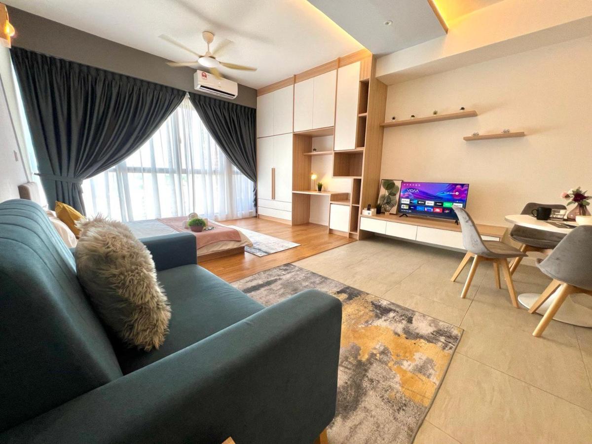 Free Parking # 2 Bed Family Bellsuite - Sepang Klia Kota Warisan Dış mekan fotoğraf