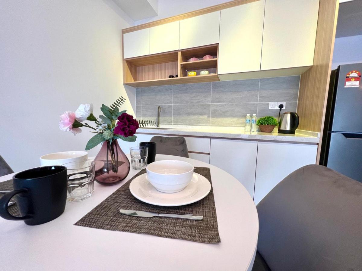Free Parking # 2 Bed Family Bellsuite - Sepang Klia Kota Warisan Dış mekan fotoğraf