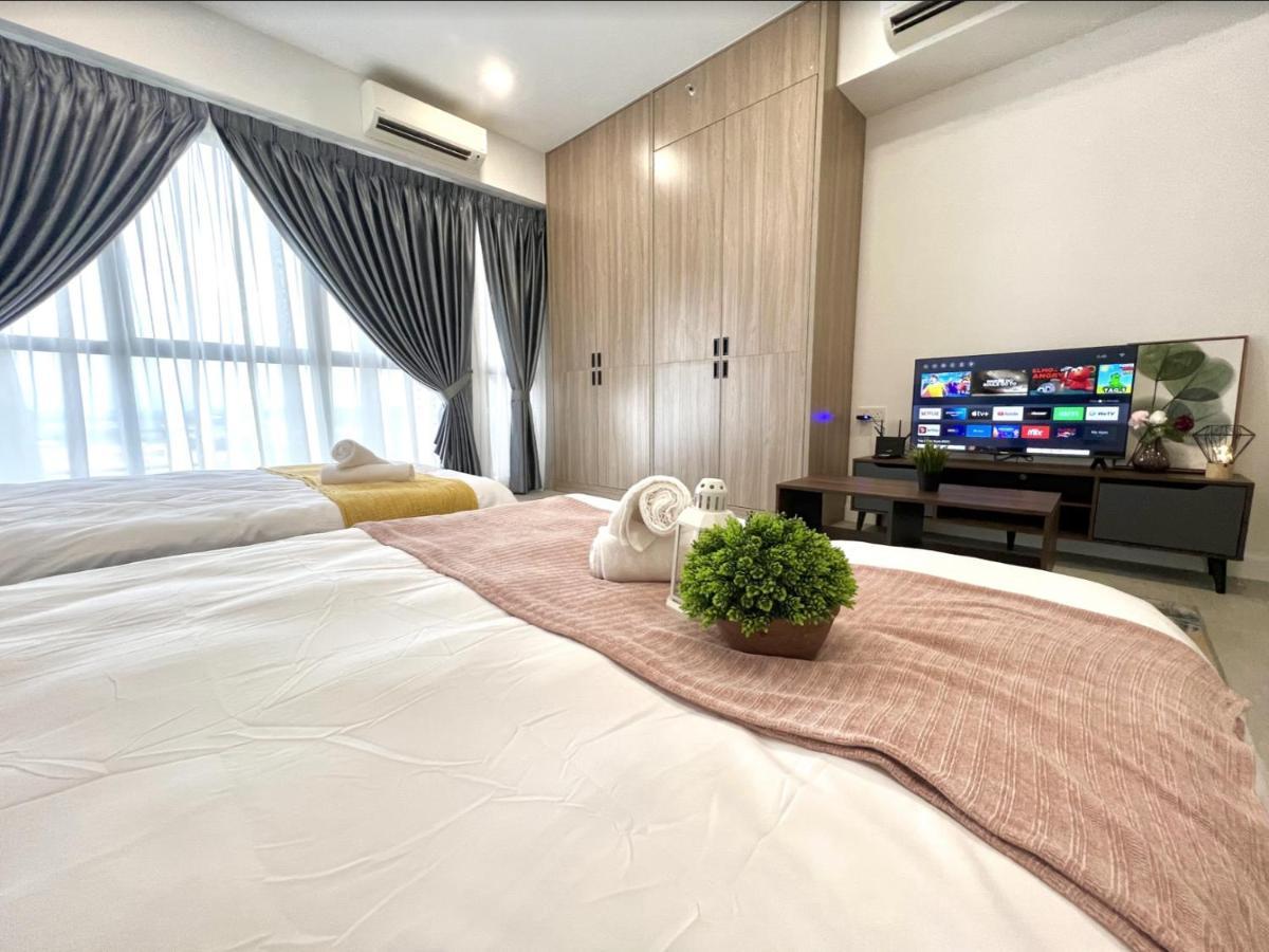 Free Parking # 2 Bed Family Bellsuite - Sepang Klia Kota Warisan Dış mekan fotoğraf