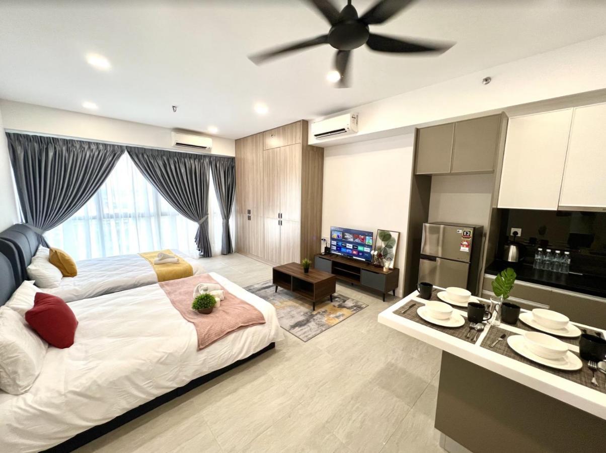 Free Parking # 2 Bed Family Bellsuite - Sepang Klia Kota Warisan Dış mekan fotoğraf